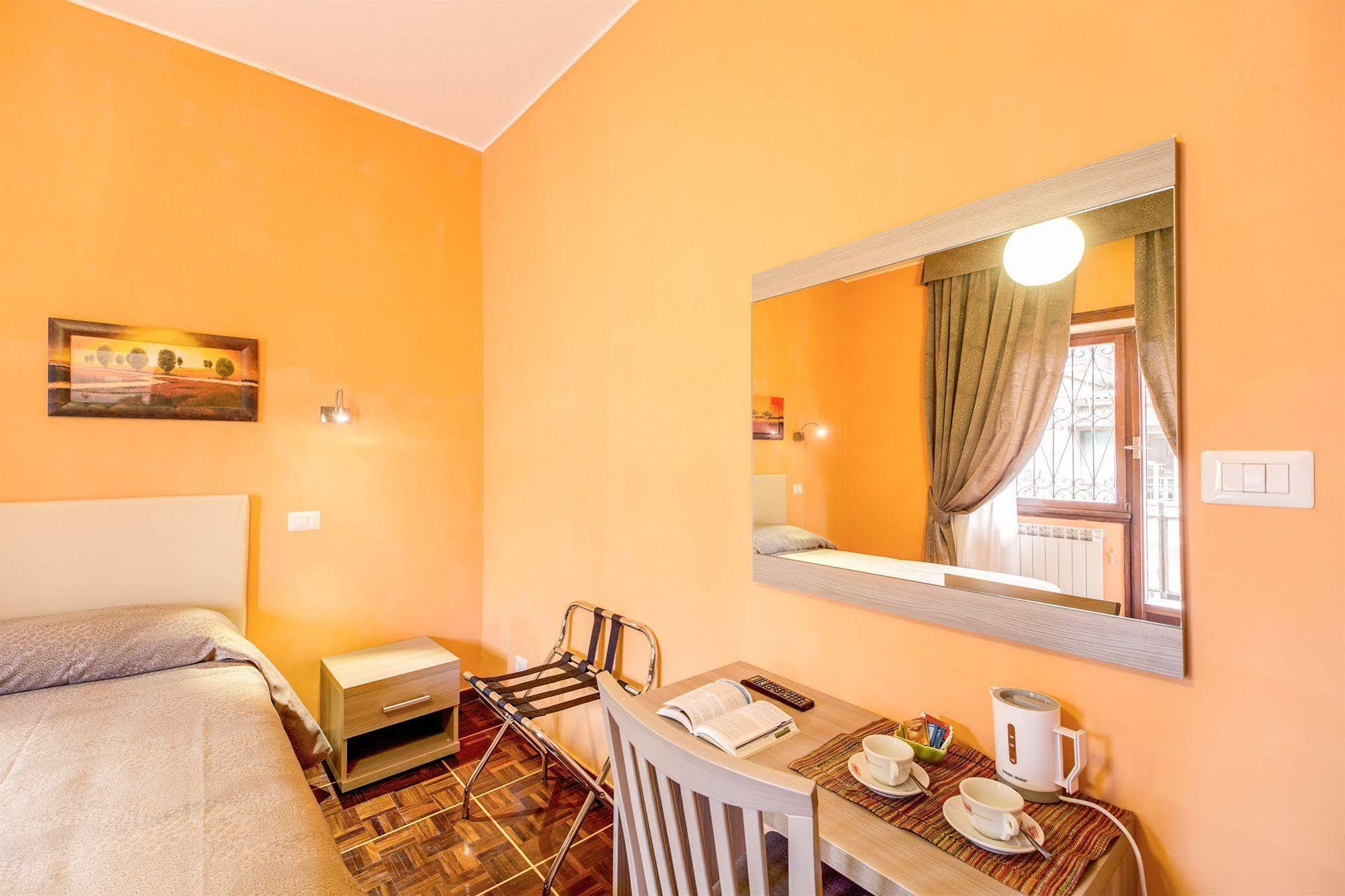Domus Cornelia Bed & Breakfast Rome Exterior photo