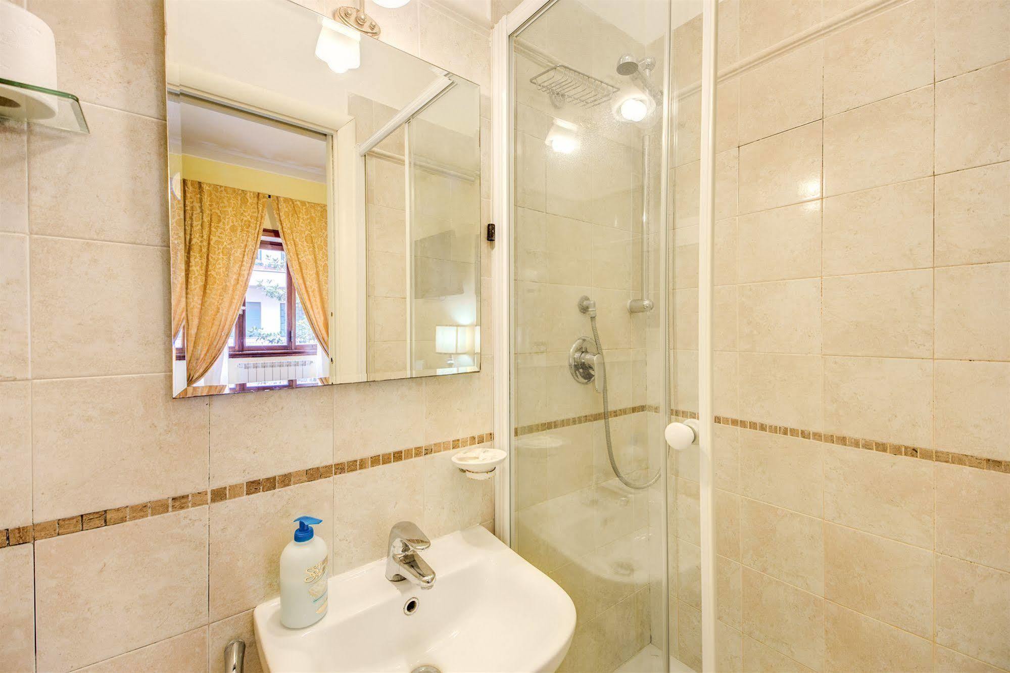 Domus Cornelia Bed & Breakfast Rome Exterior photo